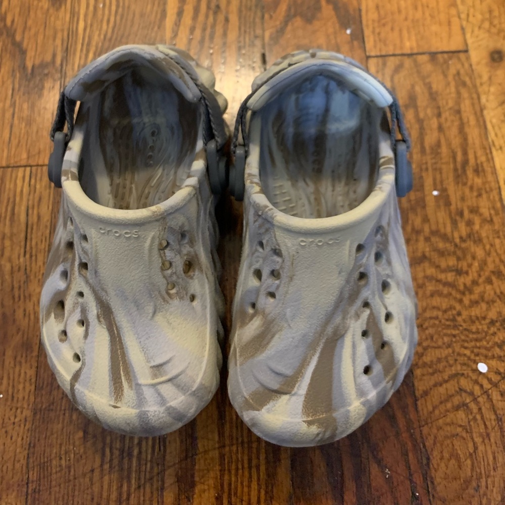 CROCS echo